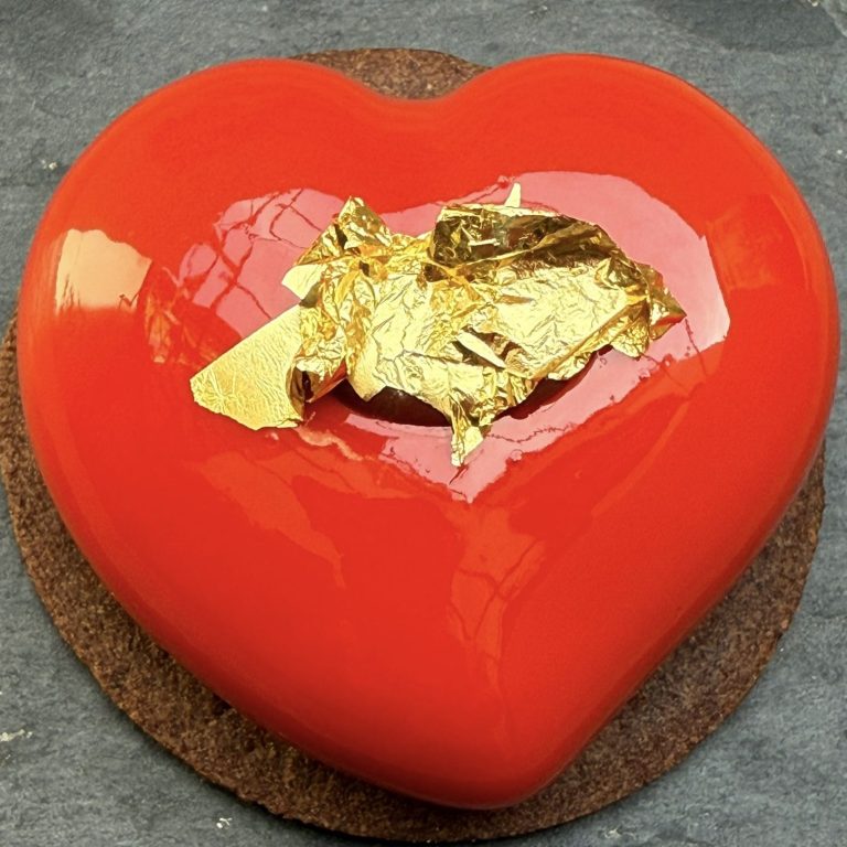 Dolce oro alimentare petali e pagliuzze