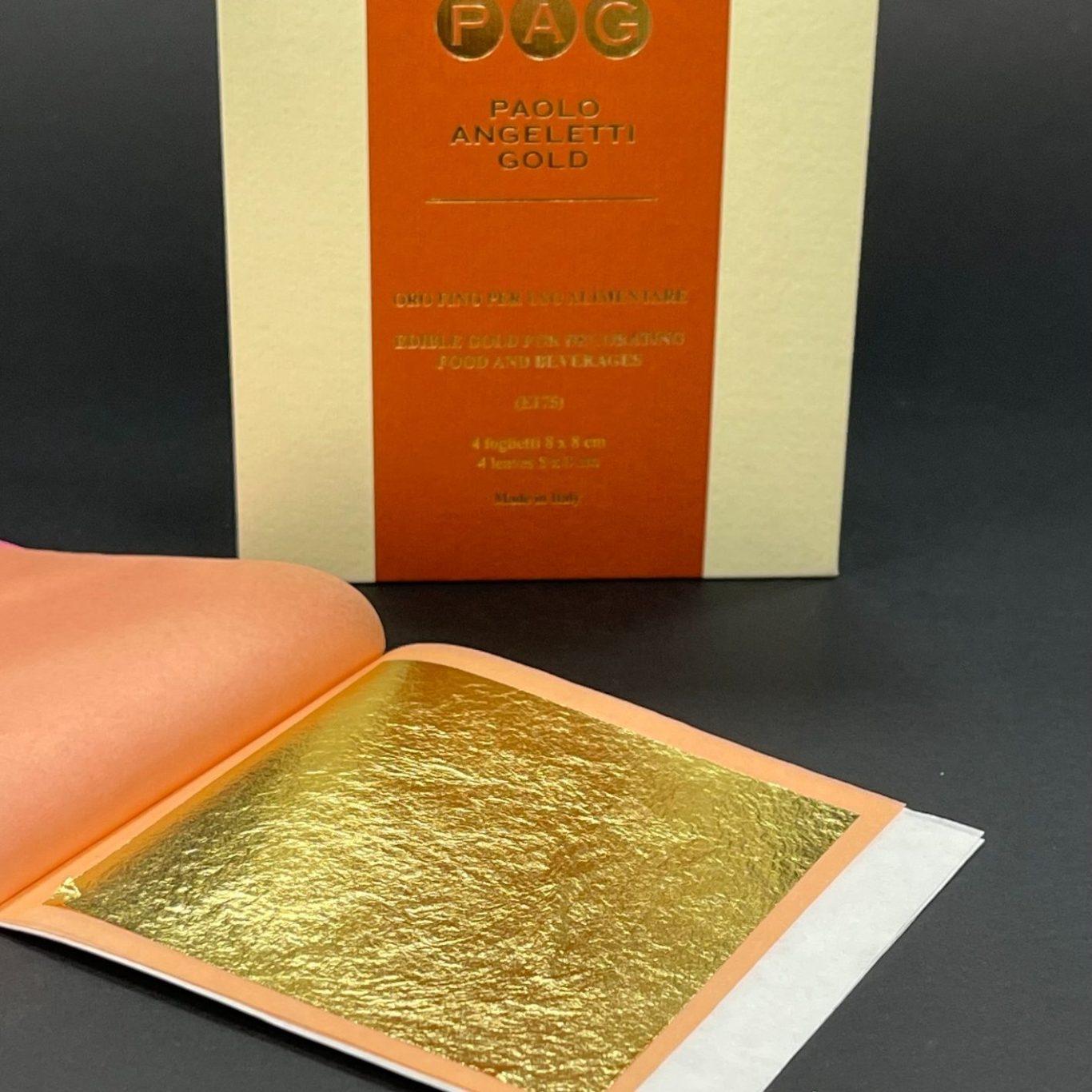 dolce con pagliuzze oro alimentare